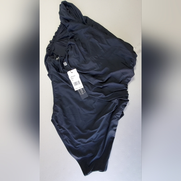 La Blanca Women's Island Goddess Shirred One Shoulder One Piece Swimsuit - Picture 4 of 5